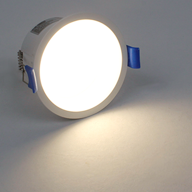 더쎈 LED 다운라이트 에코 케빈 3인치 8W 움푹 슬림테 매입등 플리커프리 특가